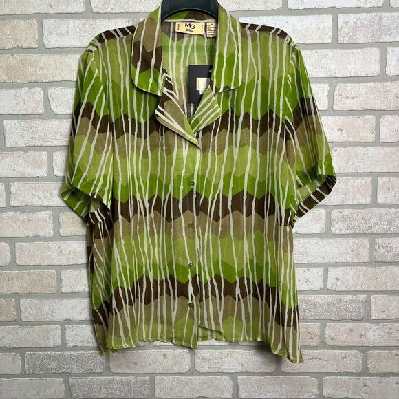 Tops - MG New York Paris Button Up Blouse Womens Size 3X Green Abstract Short Sleeve‎
